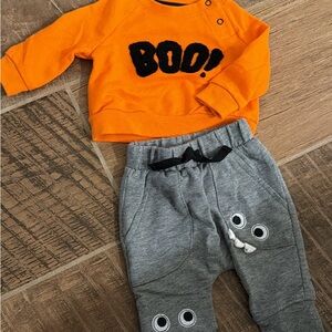 Cat & Jack Newborn Orange Halloween Top and Gray Joggers Set